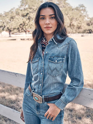 Wrangler Retro Wrangler Classic Denim Snap Button Up